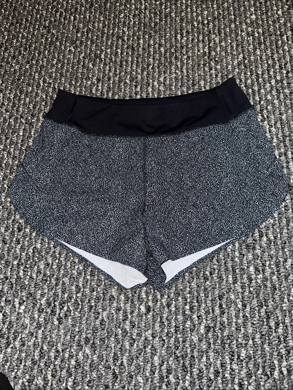 Athleta Women’s Black Speckled Performance Shorts